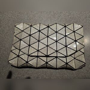 J5 Junell5 - Shimmering Geometric Silver Clutch